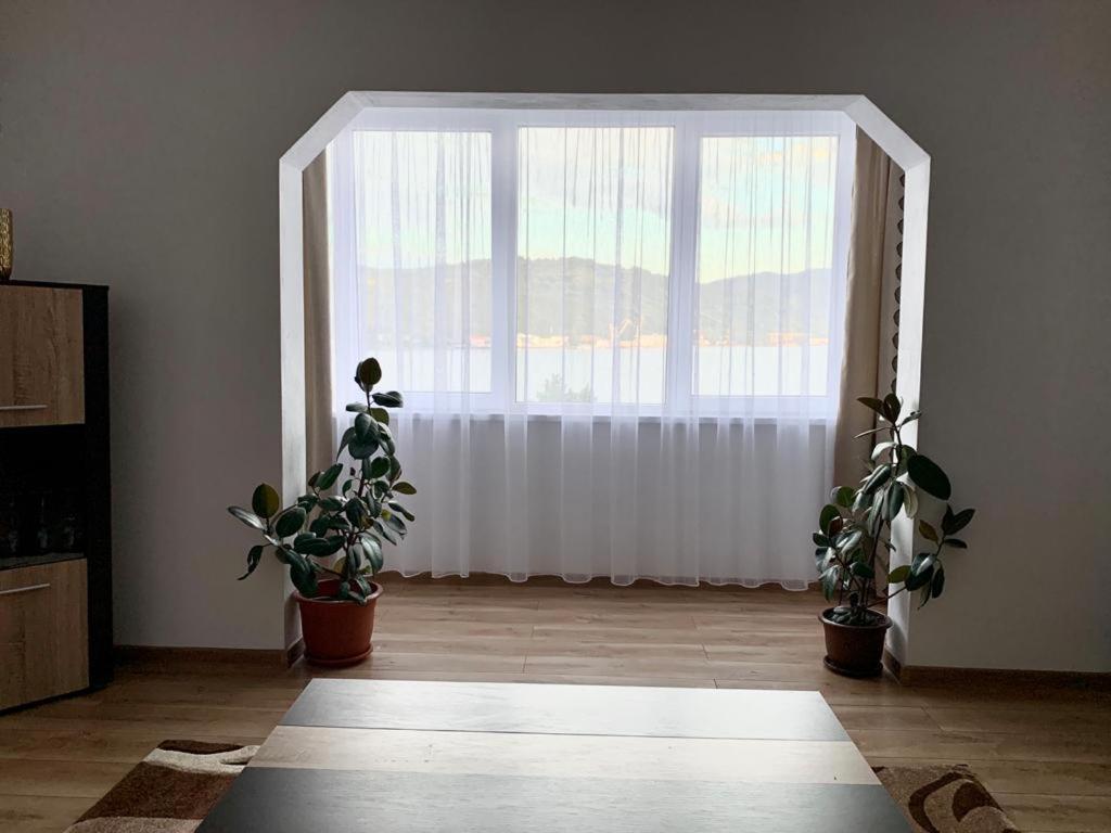 Cazare Apartament Orsova Apartment Екстериор снимка