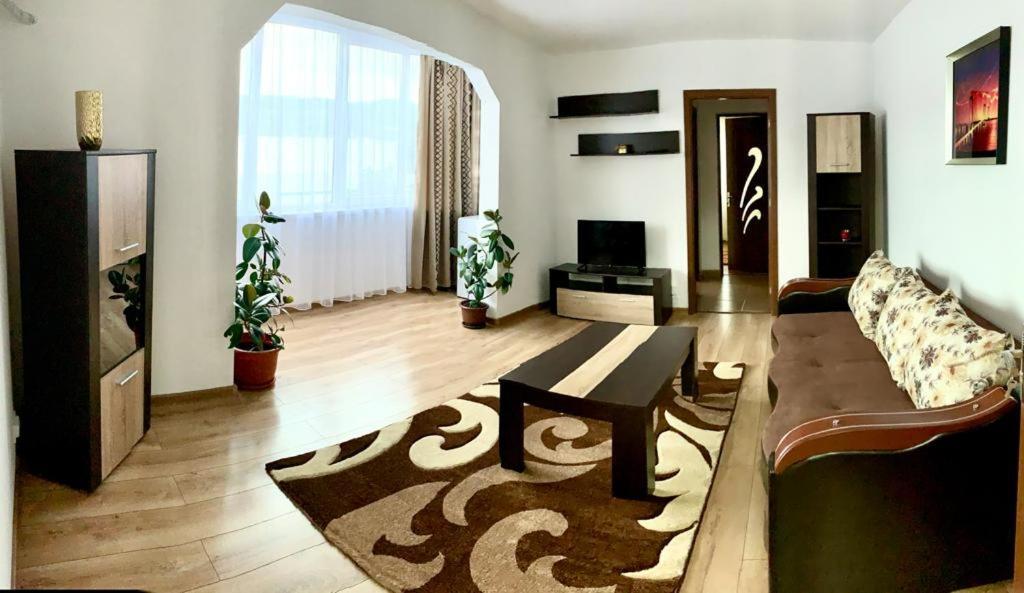 Cazare Apartament Orsova Apartment Екстериор снимка